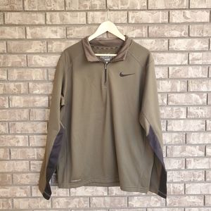 Nike Therma-fit Men's pullover long sleeve shirt